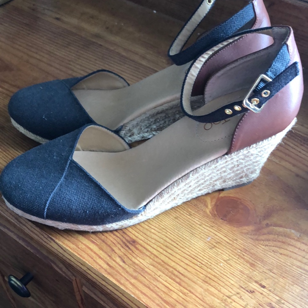Me Too Blakely Wedge Sandals